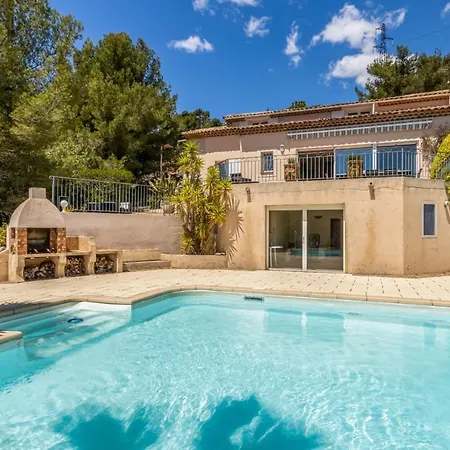 Des Hautes - Welkeys Villa *